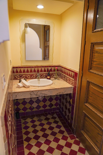 Bathroom 4, Palais Volteras, Marrakech