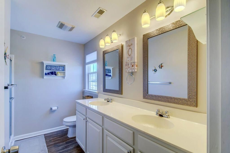 Bathroom 3, Palm Drive 36501 #1201, Sussex