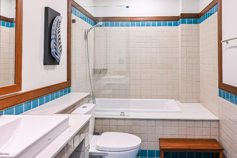 Bathroom 24