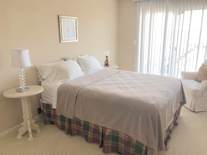 Bedroom, Collins Avenue 100 #309, Sussex
