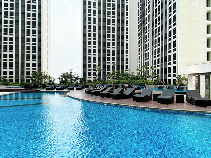 Exterior & Views 2, Comfy And Strategic 2Br Connecting Mall At Pollux Chadstone Apartment, Cikarang