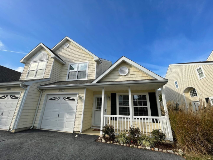 Exterior & Views 1, Simonton Court 20253, Sussex