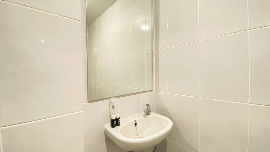 Bathroom 4, Big 1Br Apartment Tokyo Riverside Pik 2, Tangerang