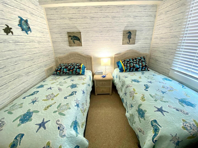Bedroom 2, Virginia ONE #304, Sussex