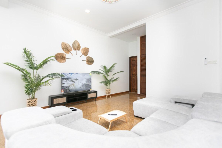 Bedroom 2, Tanjung Bungah 5BR Villa w pool 20pax, Pulau Penang
