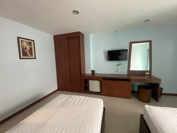 Bedroom 13
