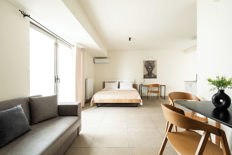 Others 4, Elysee Apartments 9 B, Attica