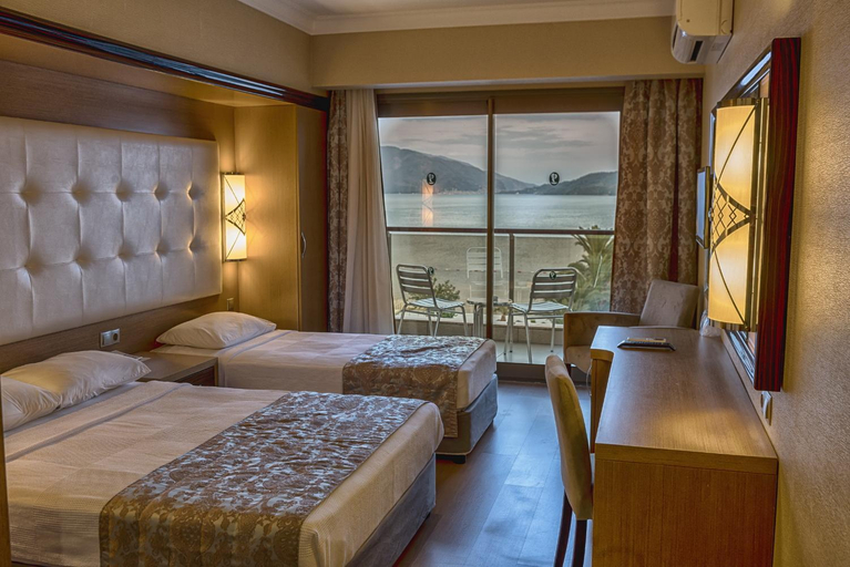 Bedroom 3, Pasa Beach Hotel - All Inclusive, Marmaris