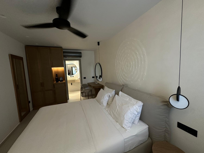 Bedroom 3, Petinaros Hotel & Studios, South Aegean