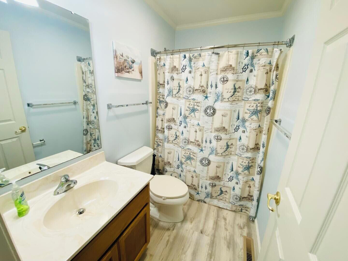 Bathroom 3, Rodney Avenue 3B, Sussex