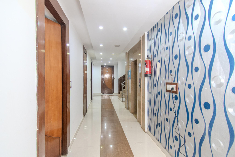 Public Area 3, Hotel Raj Mandir, Hardwar
