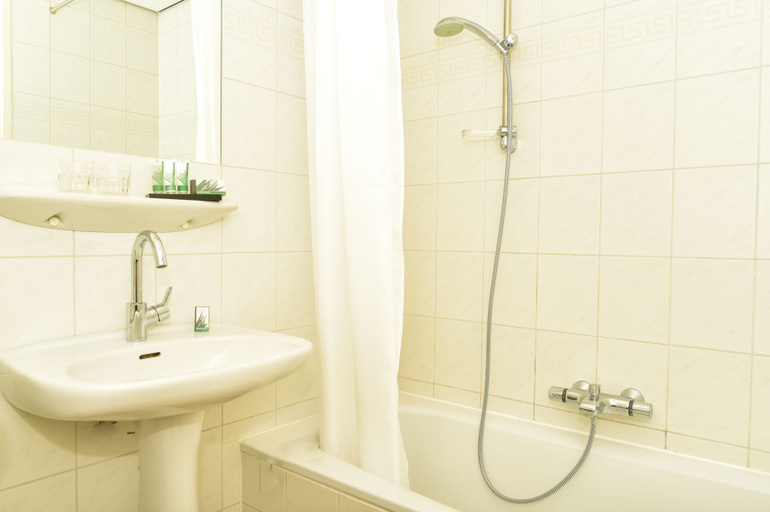Bathroom 3, Hotel Noordzee, Katwijk