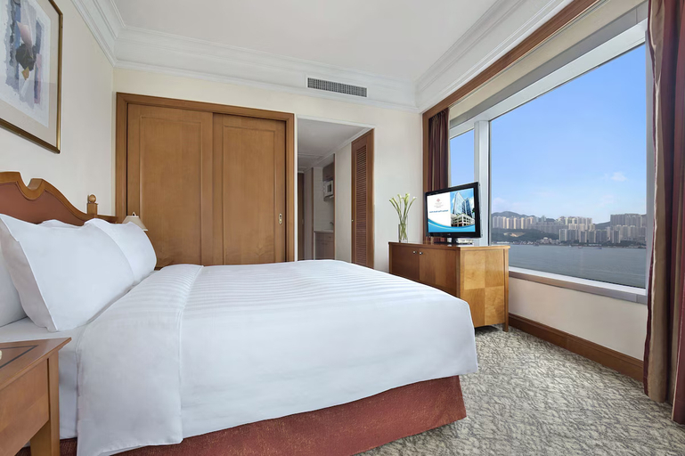 Bedroom 16