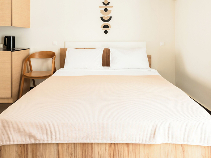 Others 3, Elysee Apartments 9 B, Attica