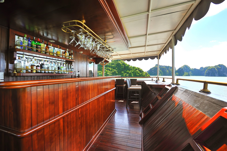 Food & Drinks 4, Paradise Peak Cruise, Hạ Long