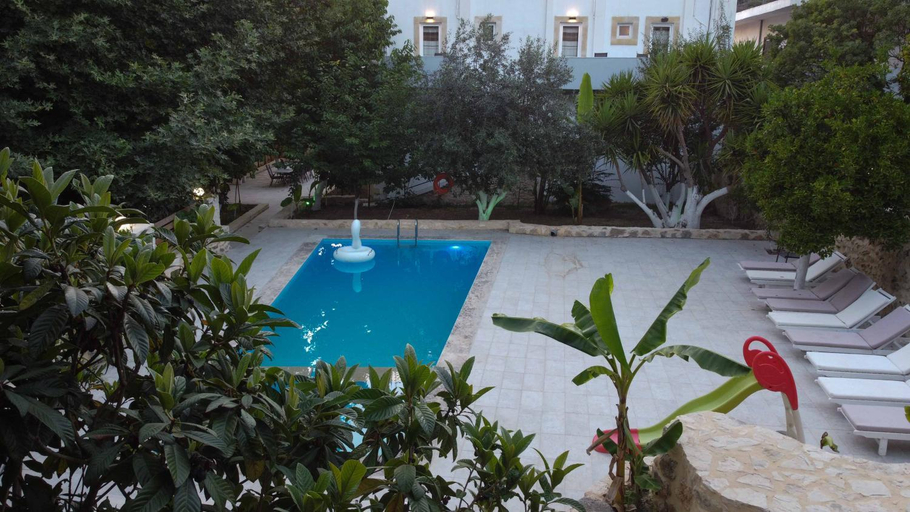 Others 3, Villa Klados, Crete