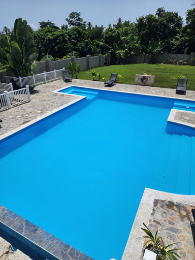 Sport & Beauty 2, Bella Villa room with large pool and close to beach, Santa Bárbara de Samaná