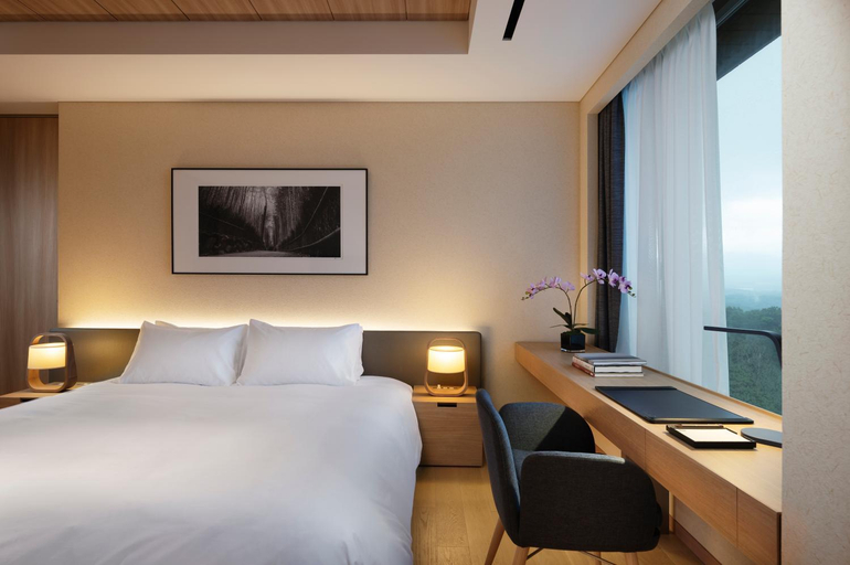Bedroom 30