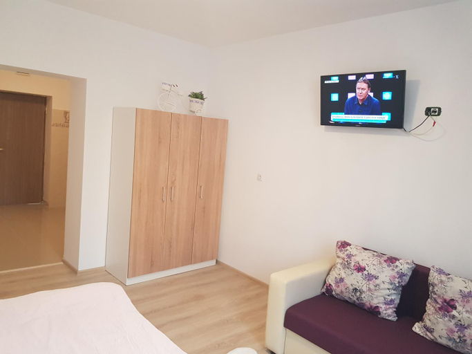 Bedroom 1, Georgiana Apartments, Timisoara