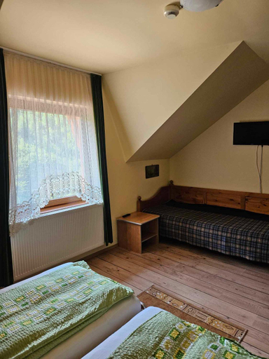 Bedroom 4, Panzio Anett, Pietroasa
