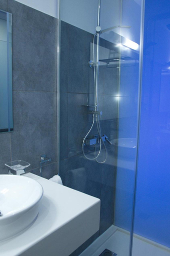 Bathroom 3, Breeze Boutique Hotel, Attica