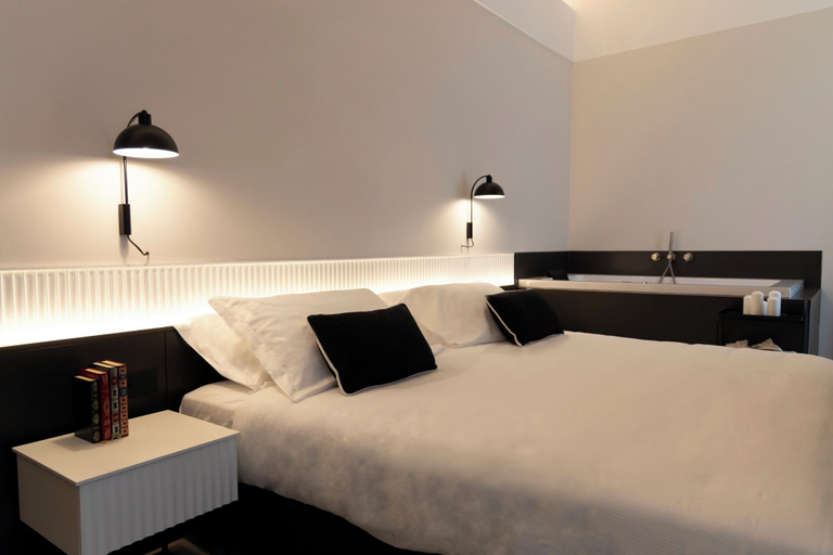 Bedroom 3, Adaram Suites, Napoli