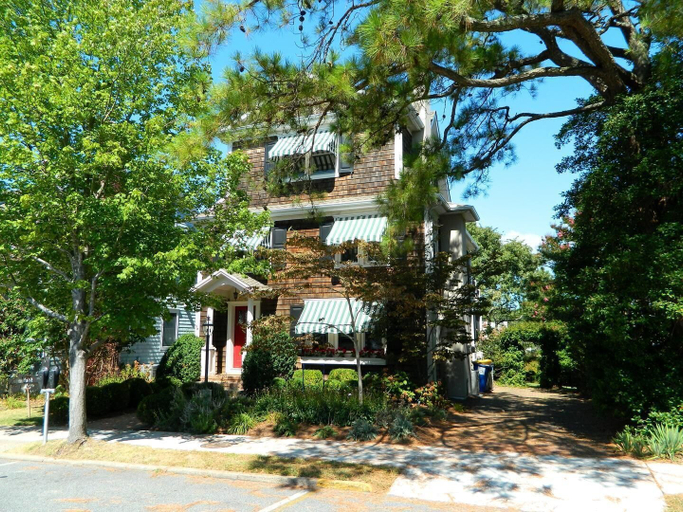 Exterior & Views 1, Virginia Avenue 27, Sussex