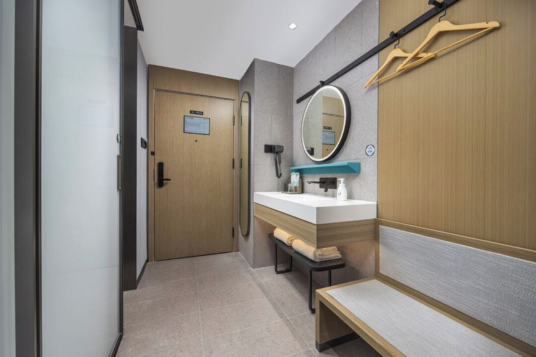Bathroom 3, カントリー イン&スイーツ by ラディソンホテル(), Beijing