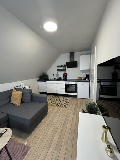 Others 5, Cozy 4 pers. house in Odense with free parking, Odense