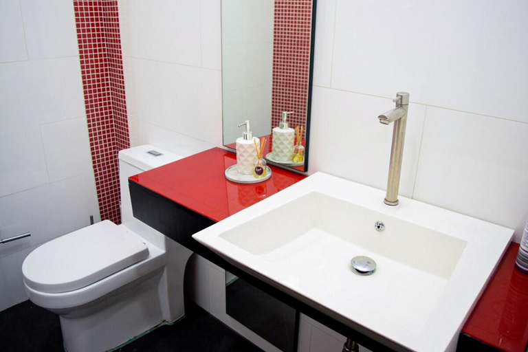 Bathroom 3, Apartment in El Poblado 3 Bedrooms, Medellín