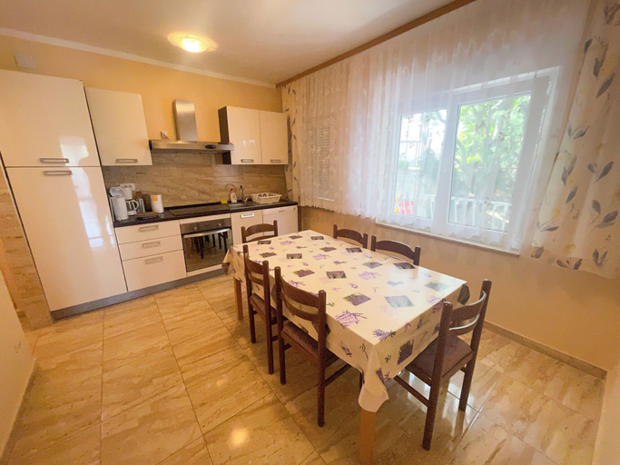 Others 4, Apartman Combaj 1, Crikvenica