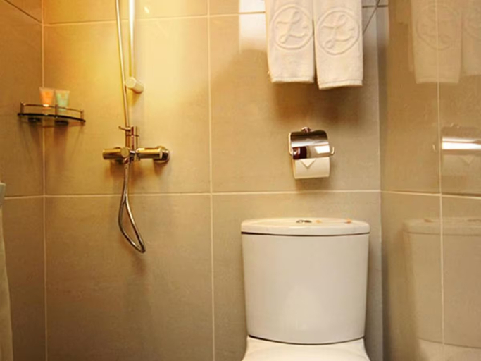 Bathroom 4, Lander Inn, Kowloon