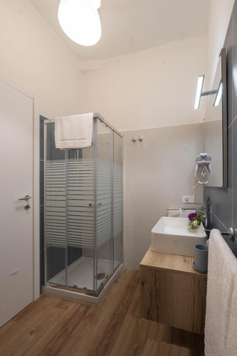 Others 4, PAX apartment, Roma