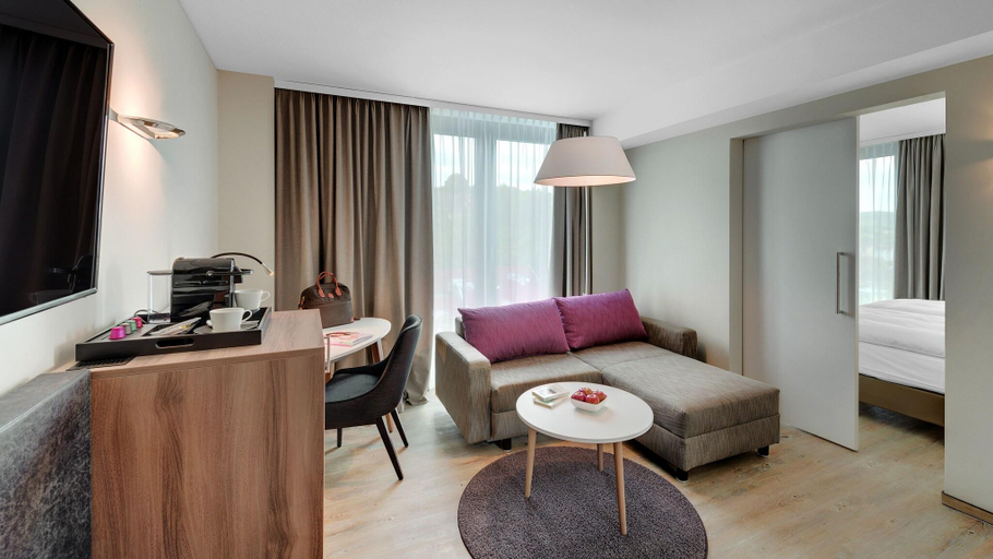 Bedroom 2, Steigenberger Hotel Stadt Lörrach, Lörrach