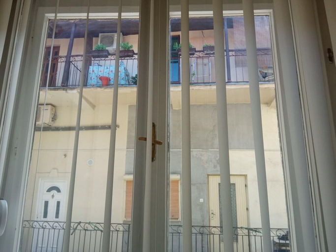 Others 3, artCENTAR apartman, Novi Sad