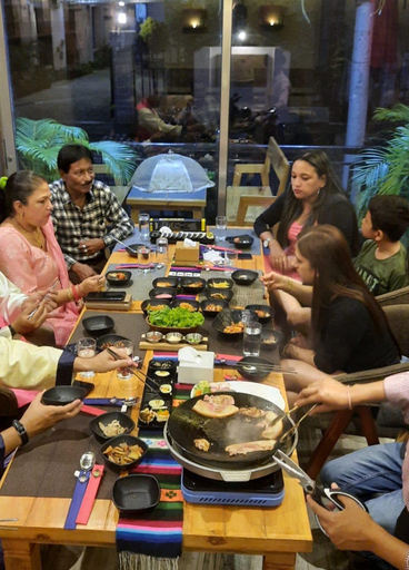 Food & Drinks 2, Busy Bee Resort, Gandaki