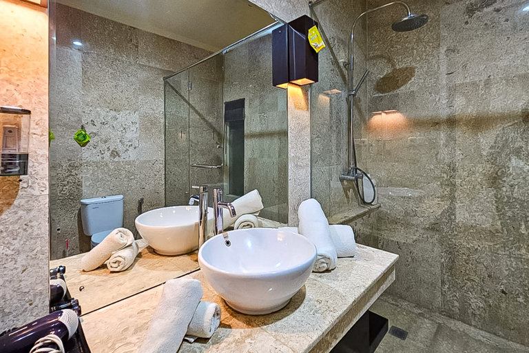 Bathroom 4, The Lavana Villa Bukit Jimbaran (2 Bedroom Villa with Private Pool - Minimum Stay 3 Nights), Badung