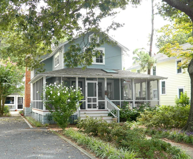 Exterior & Views 1, Columbia Avenue 26, Sussex