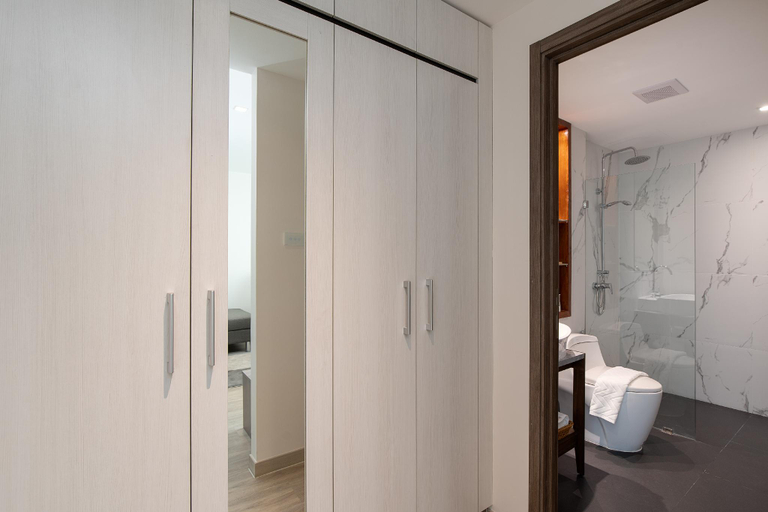 Bathroom 4