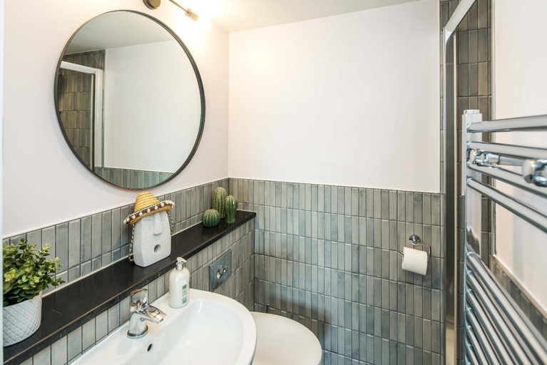 Bathroom 3, Notting Hill Studios by Sleepy, London