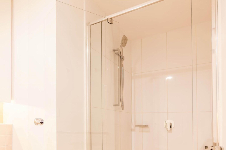 Bathroom 4, Fleet Lane Apartments, Brisbane