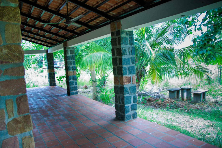 Others 2, Kudhiraipannai Bungalow, Dindigul