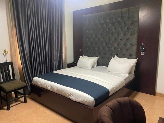 Bedroom 3, Zubee Villa Hotel, Bwari