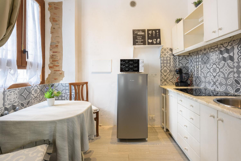 Others 3, Querceta Suites by Mmega, Lucca