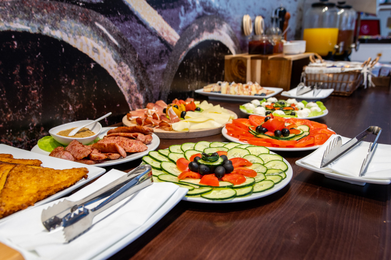 Food & Drinks 4, Azur Palace Luxury Rooms Split, Split
