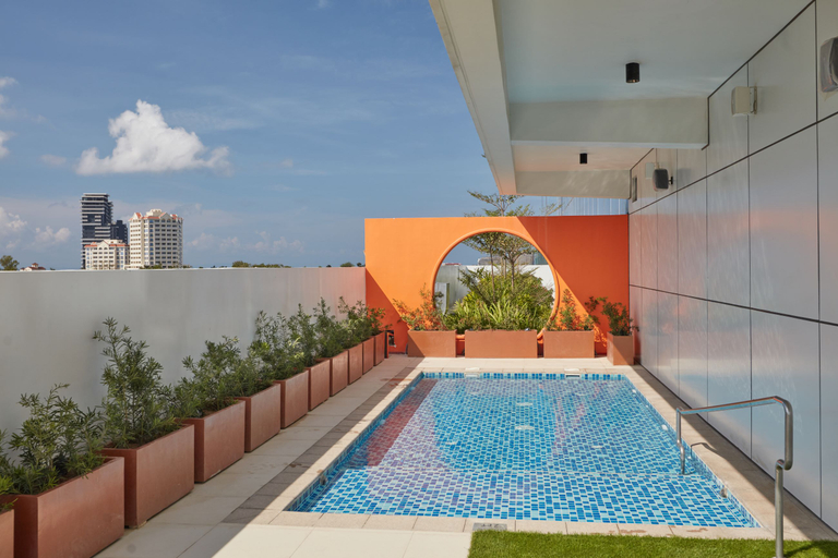 Belmont Hotel Mactan - Tap to explore photos
