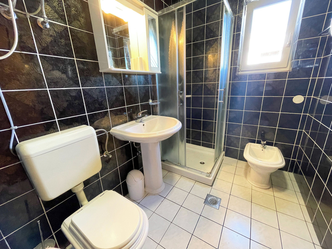 Bathroom, Apartman Villa Ljiljana 6, Crikvenica