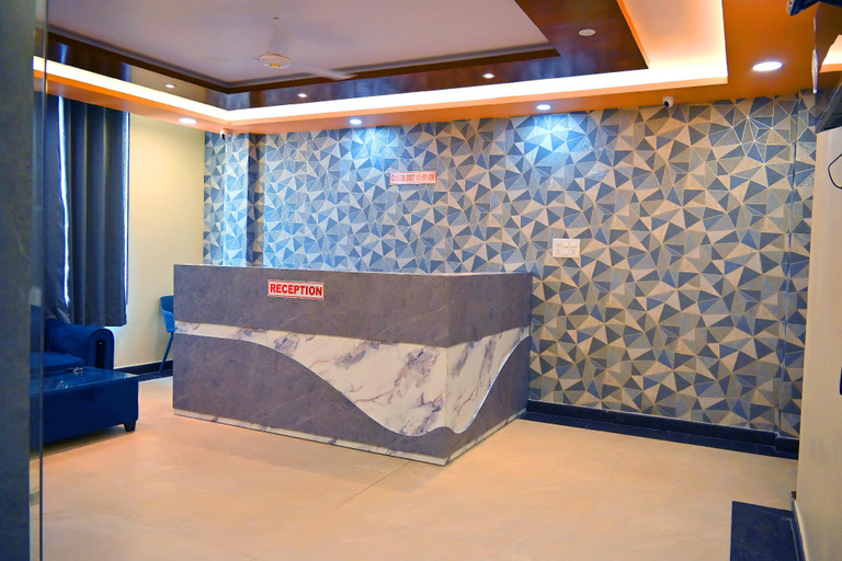 Public Area 4, Raas plaza, Kanpur Nagar