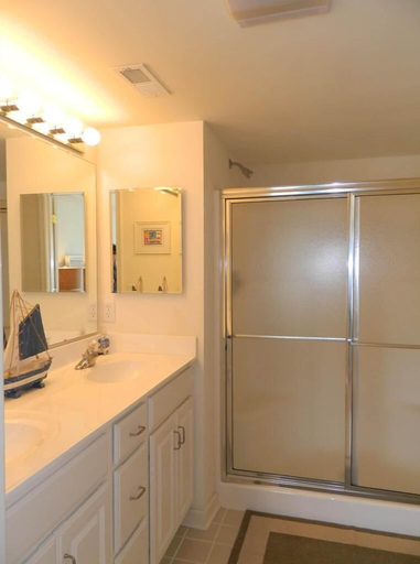 Bathroom 3, Canal Landing Court 48, Sussex