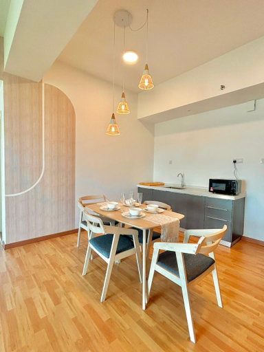 Dining Room 14